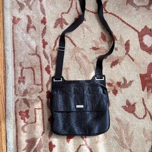 Baggallini Black Nylon Crossbody Purse Water Resistant Shoulder Satchel Bag